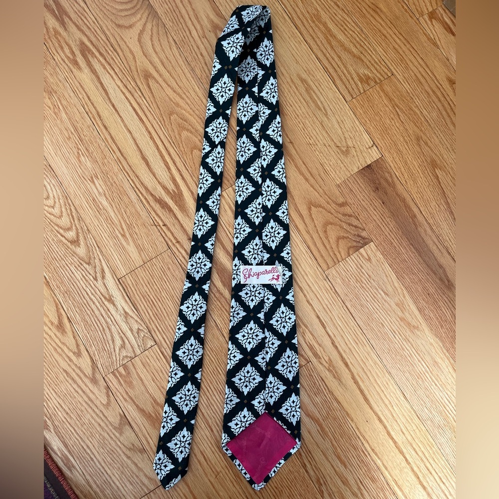 Vintage Schiaparelli Emerald Green & White Patterned Necktie